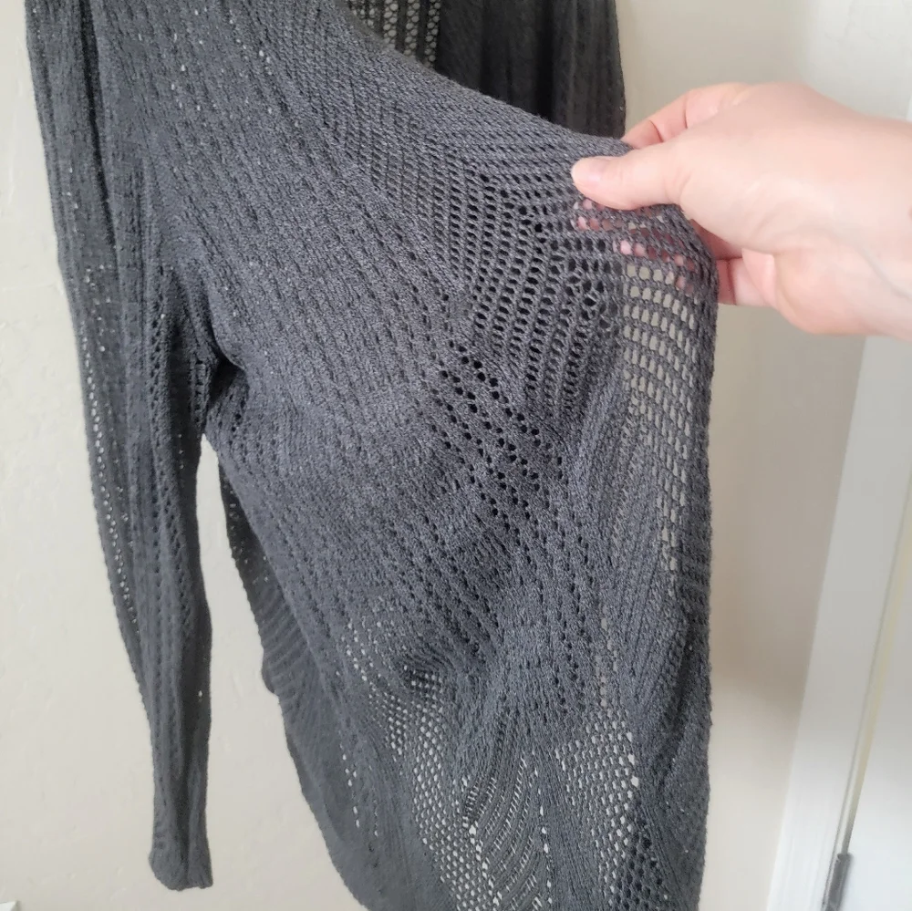 Belldini 2X crochet-knit lightweight cardigan - Picture 4 of 7